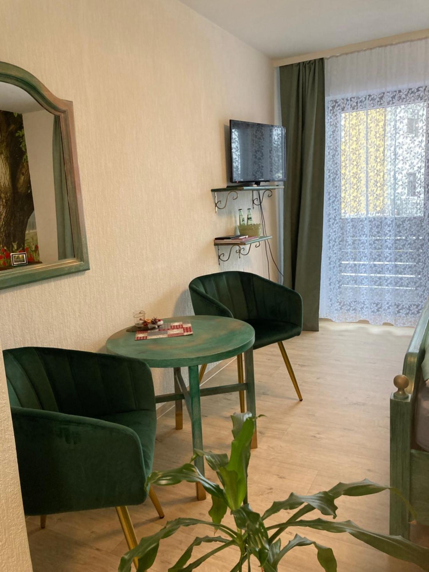 Antjes Schmankerlhotel Und Restaurant Trostau ภายนอก รูปภาพ